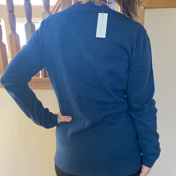 NWT Medium New York & Company Sweater - Picture 2 of 7